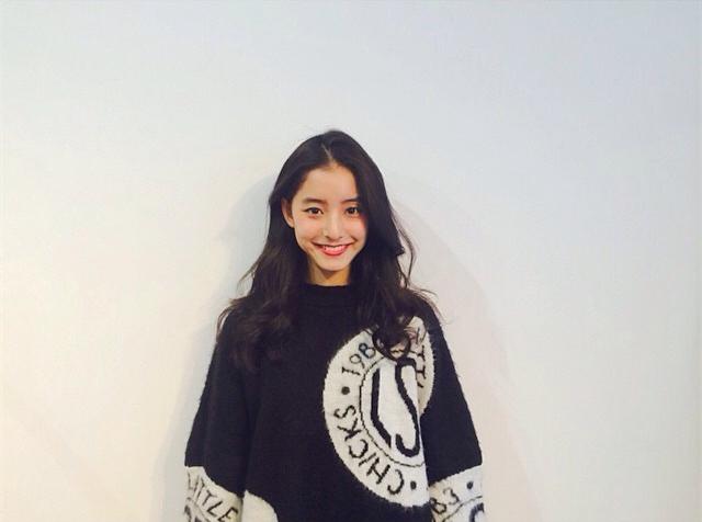 好莱坞女星为邪教贩卖女性、发展性奴！为何邪教偏爱女星？