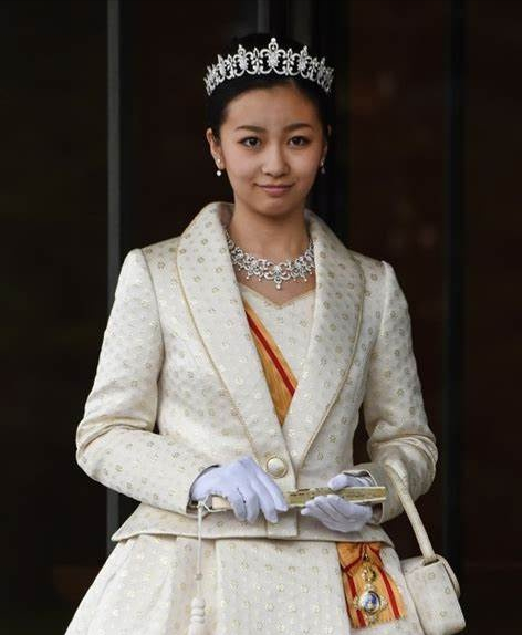 佳子内亲王：被称作日本皇室最美公主，却连穿衣自由都做不到