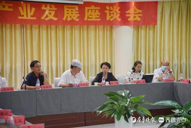 中国农民书画研究会来巨野考察书画产业发展情况