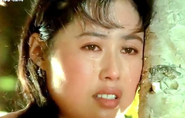 74岁斯琴高娃近况：瑞士老公已去世，她垂垂老矣，与儿子冰释前嫌