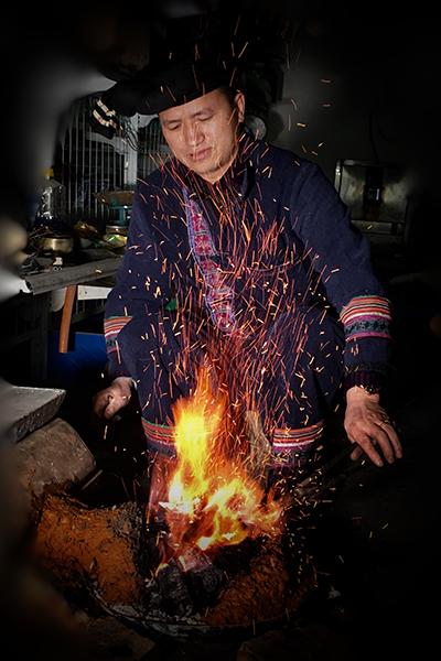 银匠李正云：我雕刻的，是时光