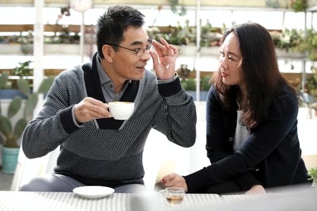 与何晴同居5年被抛弃，甩小24岁杨若兮的刘威，是个怎样的人？