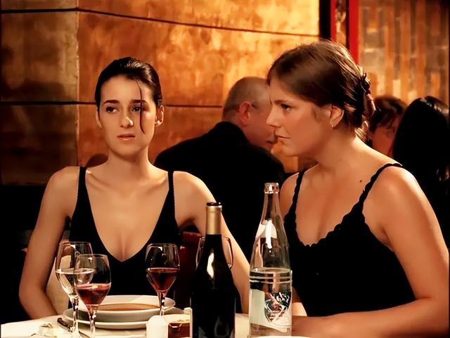 推荐四部气质高冷，剧情好看的电影