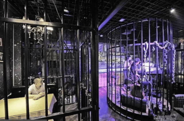 日本推出“变态”主题餐厅，未满18岁禁止入内，还能吃下饭吗？