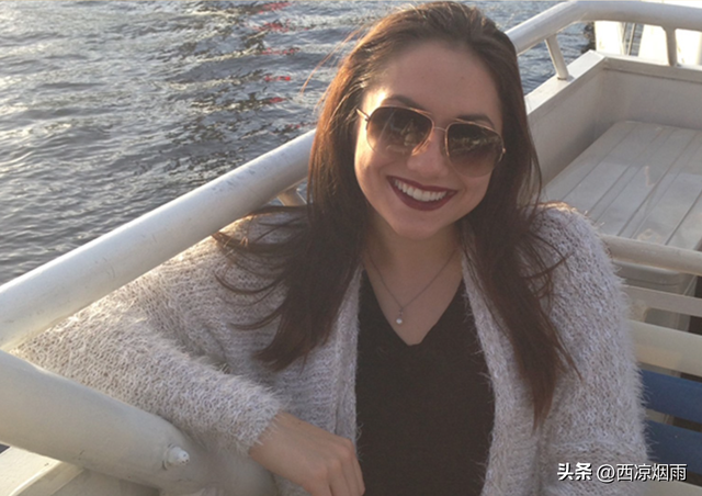 2017年，美国漂亮女大学生裸尸雪地，嫌犯被捕后喊冤：我是被逼的