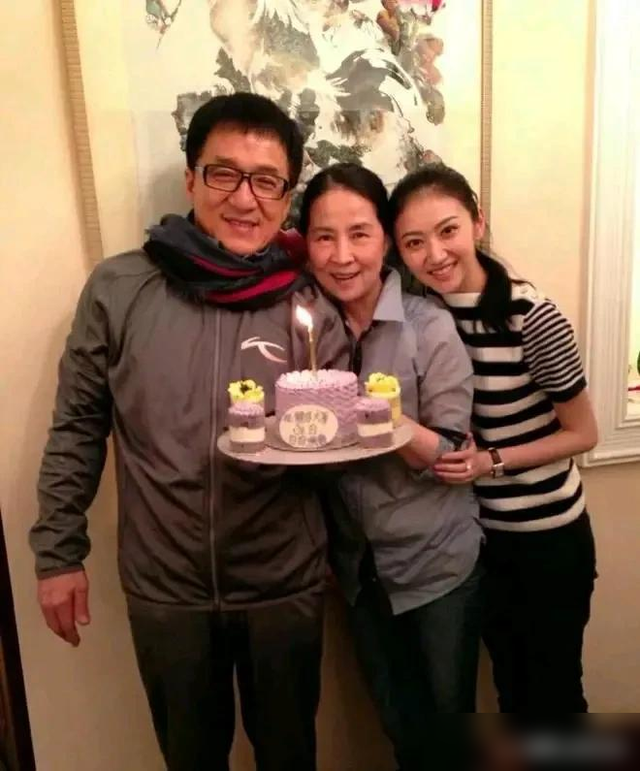 直到看清吴绮莉如今的处境，才明白，一声不吭的林凤娇有多精明