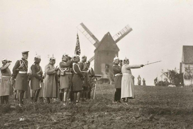 【晚清风情录】老照片中的花楼女子丰乳肥臀，30张尽显绝代风姿