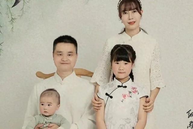 【寻找最美湘警】“最美警嫂”夏莎：警服背后的“玫瑰超人”