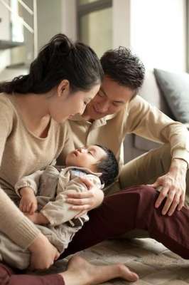 同居暧昧(3个月同居，他说只是朋友？揭秘成年男女暧昧的扎心真相)