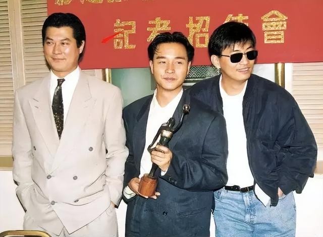 邓光荣：与霍英东平起平坐，和向华强硬刚，却在王家卫身上栽跟头