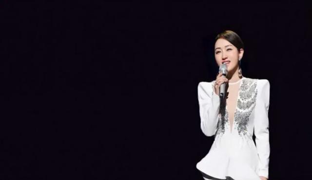 26 年后,赖文峰再婚,杨钰莹 “真的爱过”,道尽多少往昔心酸!