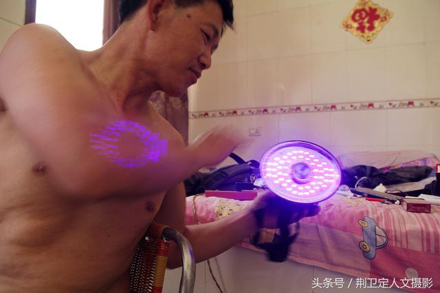 农村蝎子王,15天抓了20多斤野生蝎子能赚8000多元