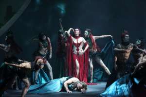 国蛋(国蛋上演“水妖们的舞蹈”)