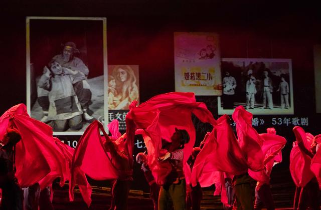 北京舞蹈学院，顶尖艺术院校何以搅动市场一池春水？