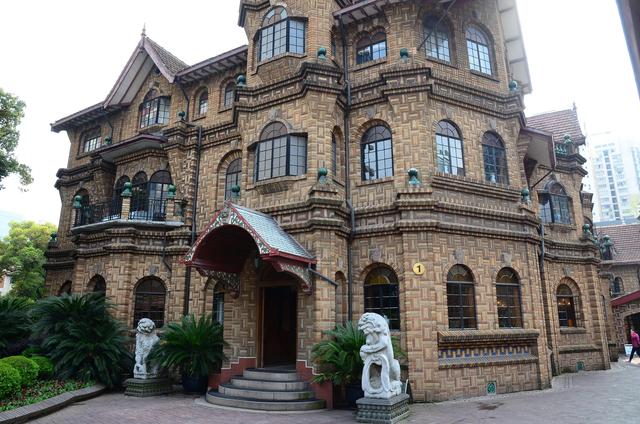 盘点上海市最贵的10大高档小区，汤臣一品在他们面前都是弟弟