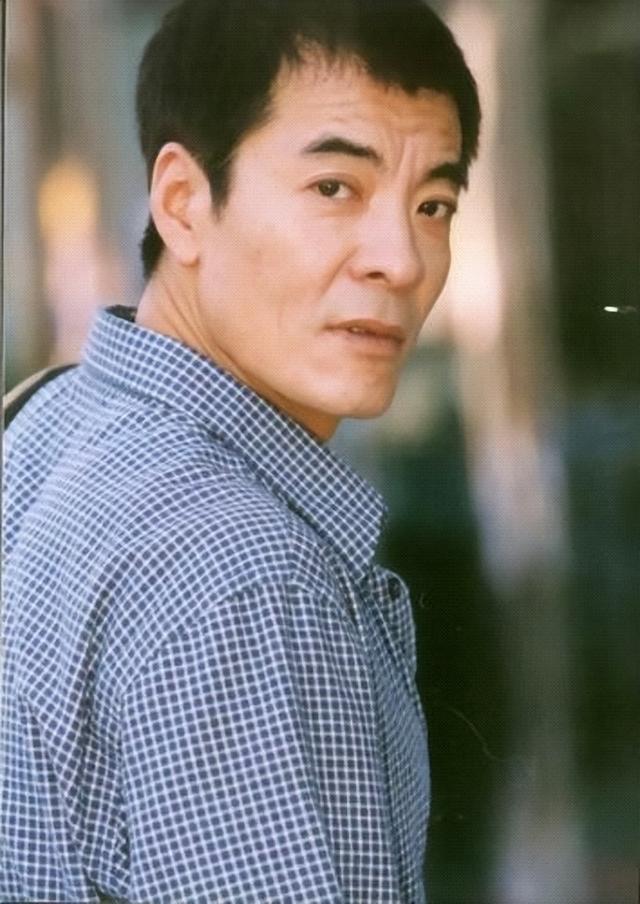 与何晴同居5年被抛弃，甩小24岁杨若兮的刘威，是个怎样的人？