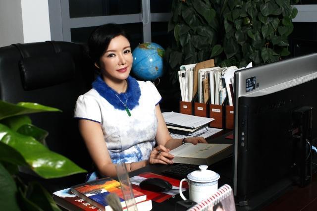 她是最美亚洲小姐，拍三级片一脱成名，曾拒绝25万美金拍裸照