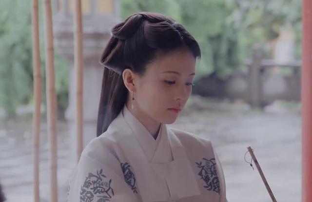 白鹿五部未播电视剧，其中和罗云熙合作的半是蜜糖半是伤未播先火