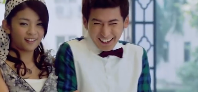 2011年的尬演神剧《落跑甜心》，傻白甜演成智障，女主被毁前程