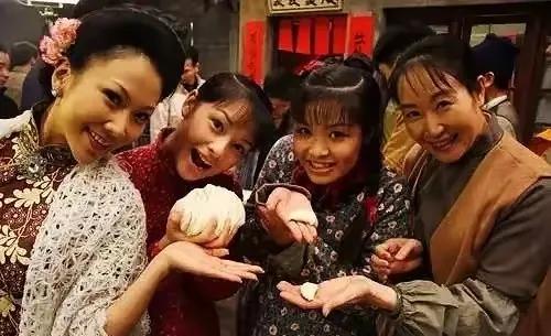 韩师奶董潼:传奇背后的跌宕与新生