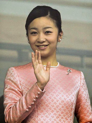 佳子内亲王：被称作日本皇室最美公主，却连穿衣自由都做不到