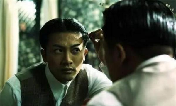 苏有朋，偶像没有花路