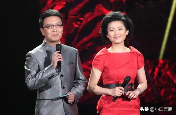 51岁王小丫近照，和曾经的央视一姐判若两人