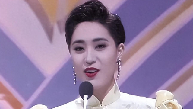 陈法蓉陪88岁父亲回江苏老家，陈父精神足，女儿57岁未婚育成遗憾