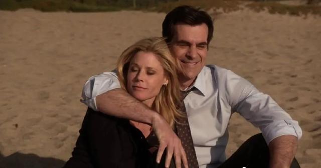 每个人都不完美，却拼凑出了记忆里最完美的《摩登家庭》