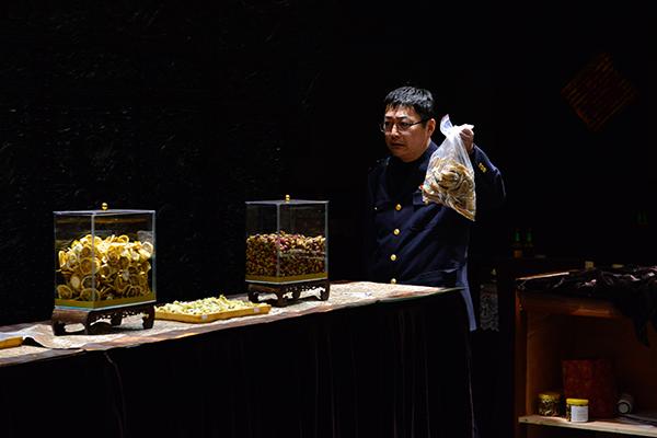 暗访｜上海一药店被指天价卖疑似野生中药，只做旅行团生意