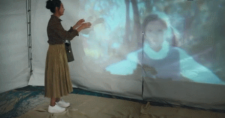 荒诞剧团：演员拍激情戏“假戏真做​”，这剧戳破了娱乐圈潜规则