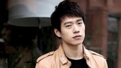 18家公司等他继承，他却是娱乐圈最抠门艺人，何炅谢娜都看不下去