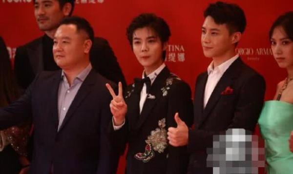 上海电影节：舒淇和鹿晗同框，两人对着镜头做搞怪表情，太可爱