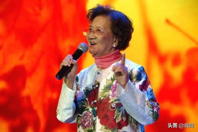 《囧妈》中客串的明星：有三位国家一级演员，还有一位乌克兰美女