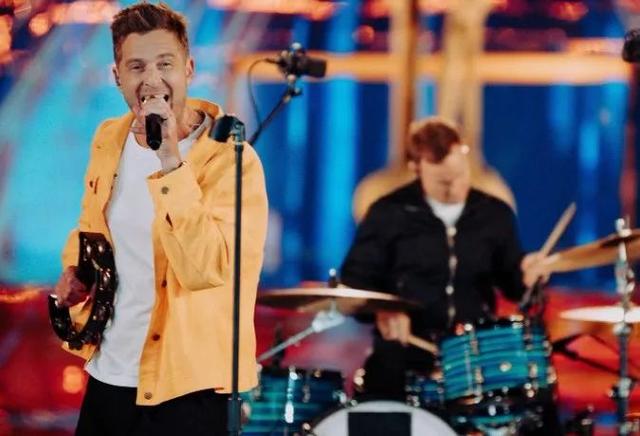 他们是第一支登上央视春晚的美国乐队！