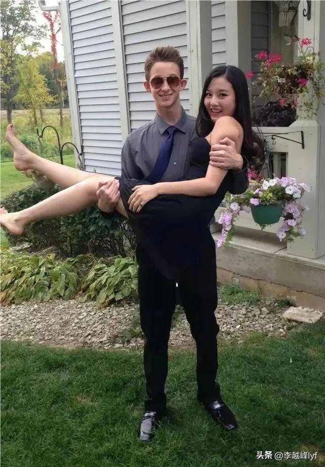 宋祖儿和外国男子亲密后续!身份曝光,女方回应,更多亲密照流出