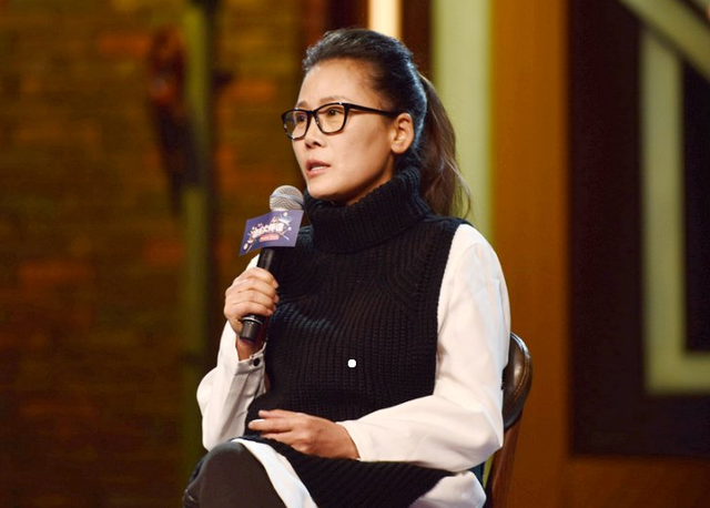 20年前，“田震怒摔话筒”事件始末：她与那英之间有什么仇？