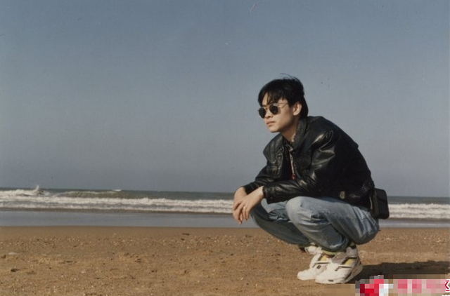 刀郎40年前照片曝光，当年的刀郎超级帅！