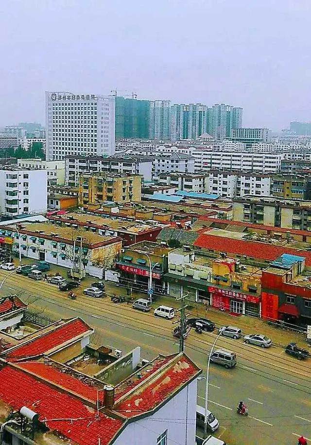 45岁局长出轨女下属，车震时大尺度聊天内容曝光，女方正面照流出