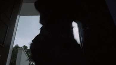 如此「特殊的服务」,这部10万人打出的8.2让人长见识了