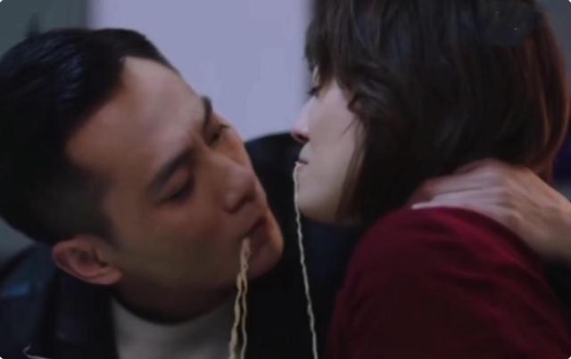 同样是拍吻戏，把辛芷蕾殷桃和杨幂放在一起对比，差距就出来了