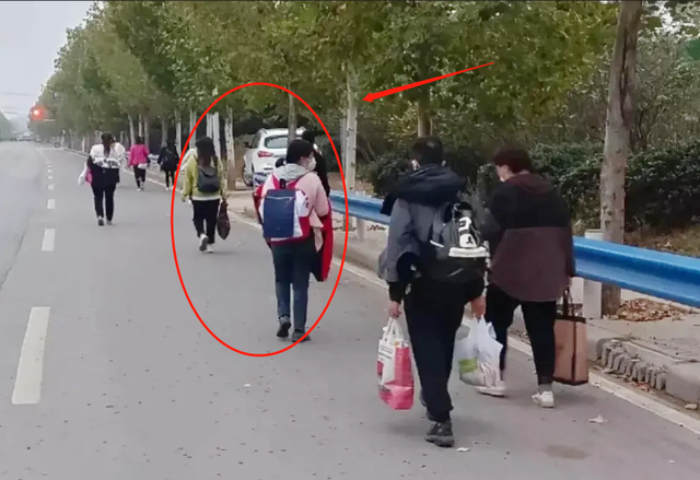 郑州富士康事件，揭开了“小莉帮忙”的遮羞布，良心呢？