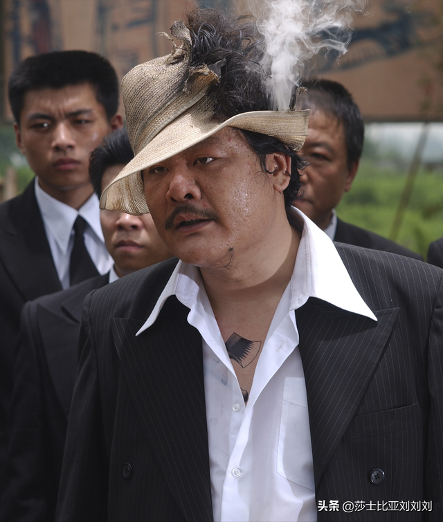 盘点《功夫》里的19个经典角色：酱爆最搞笑，星爷武功最高