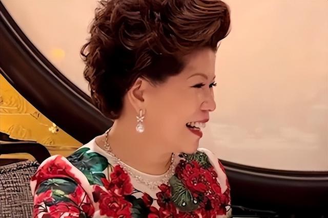 鲍鱼家姐：全网最壕贵妇，浑身装扮抵一栋楼，有何实力能碾压Cici