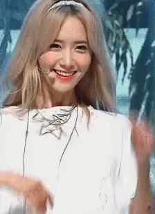 林允儿：从国民初恋到全能女神，她的蜕变之路令人惊叹！