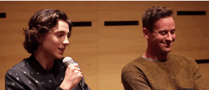 再看《请以你的名字呼唤我》，只想简单地称它为爱情片