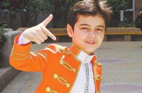 著名童星阿尔法18岁“秃顶”颜值堪忧，如今植发成功帅出新高度