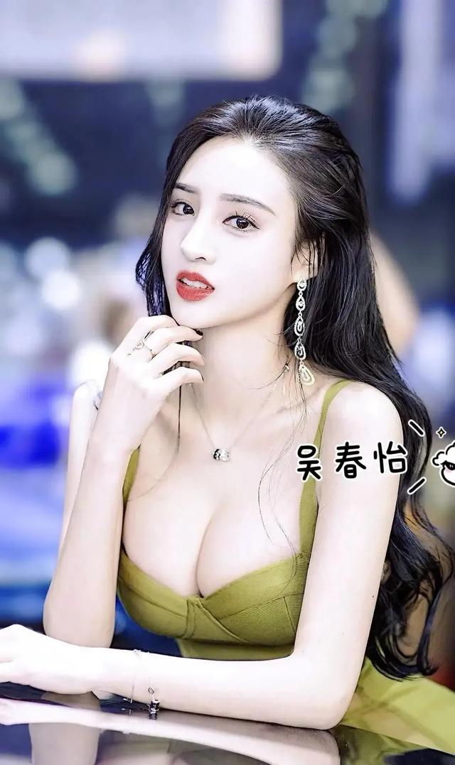 揭秘！吴春怡如何以“中国第一美腿”之名，征服影视圈无数观众