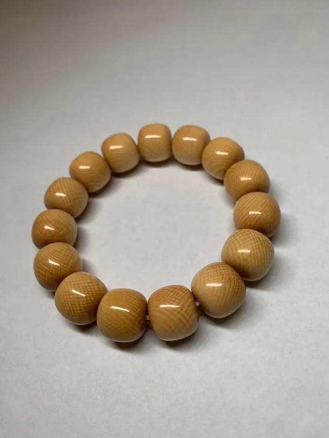 猛犸牙价格一克多少钱？最新猛犸牙价格介绍！