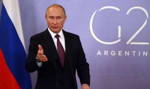 冰海陷落电影(普京客串“毒舌影评人”：《冰海陷落》一听就是烂片)